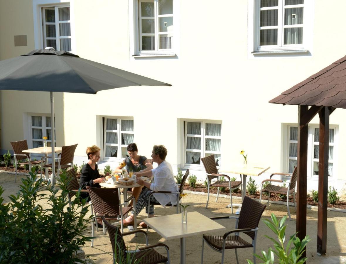 Klassik Hotel Am Tor Weiden in der Oberpfalz Exterior foto